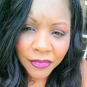 Meet your Posher, Tonia